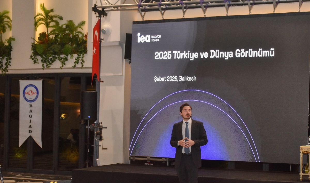 BAGİAD üyeleri Can Selçuki ile bir araya geldi: 2025 dünya ve Türkiye ekonomisi masaya yatırıldı