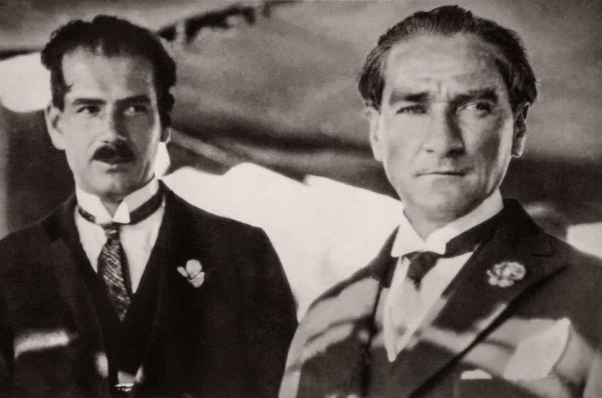 Atatürk’ün az bilinen fotoğrafları ve özel eşyaları İzmir’de sergilenecek