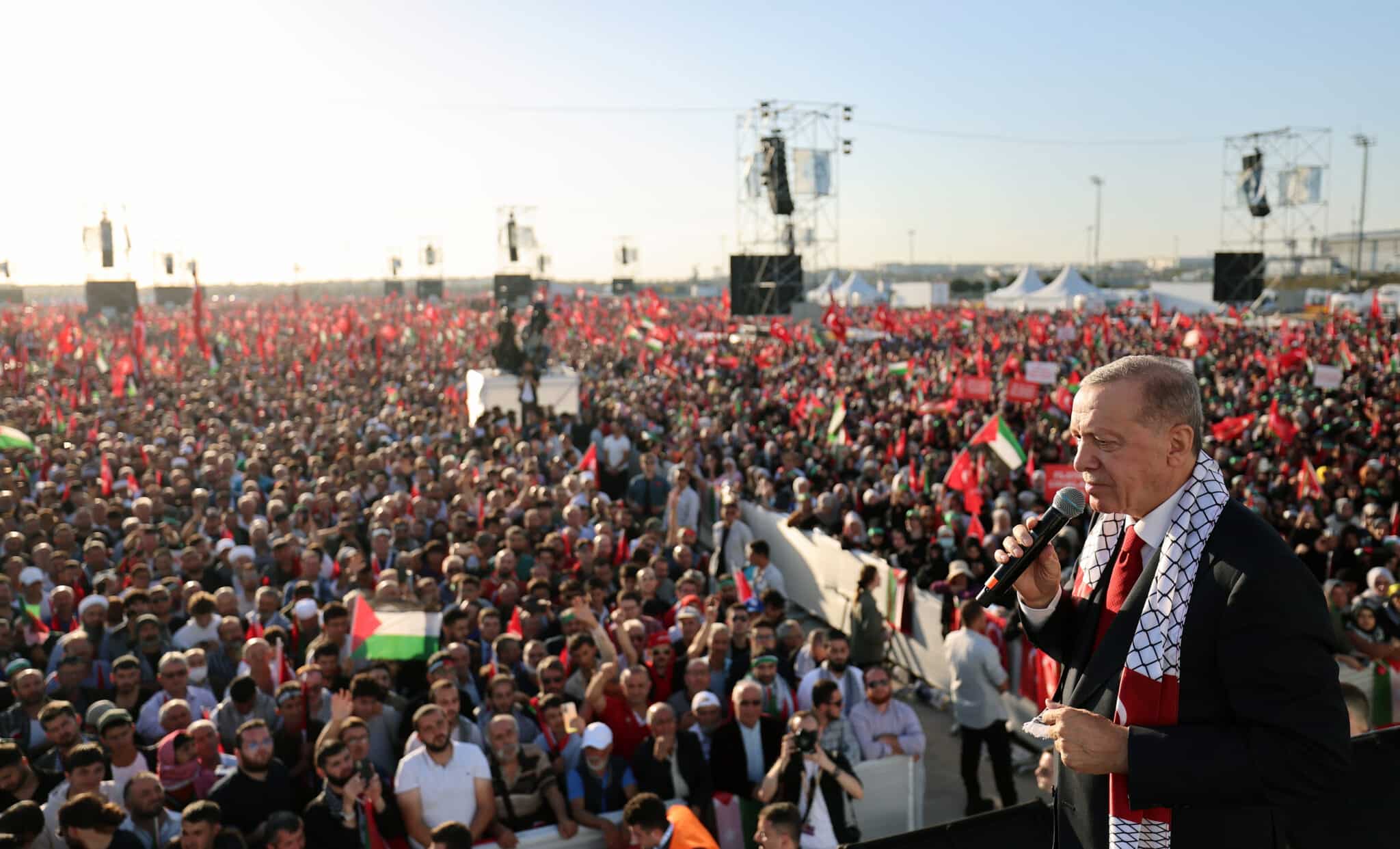 Erdoğan: Gazze’de yaşanan katliam topyekün Batı’nın eseridir