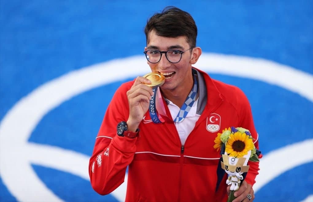 Türk okçuluğunun olimpiyat tarihindeki “altın” sporcusu Mete Gazoz