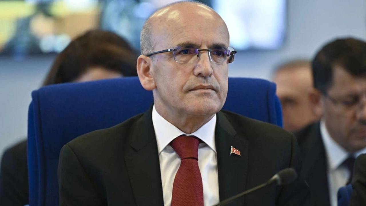 Mehmet Şimşek, gençleri kara para aklama konusunda uyardı