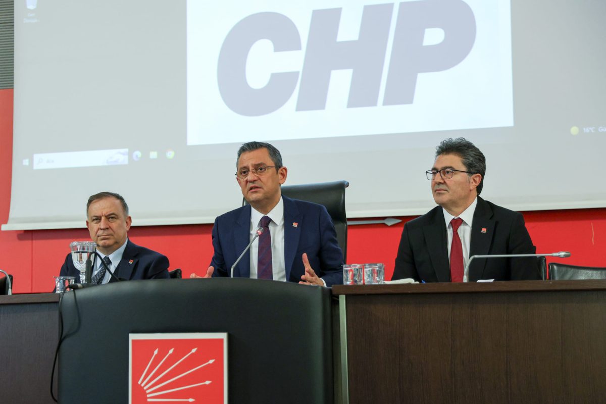 CHP'de İl Başkanları toplantısı gerçekleştirildi.