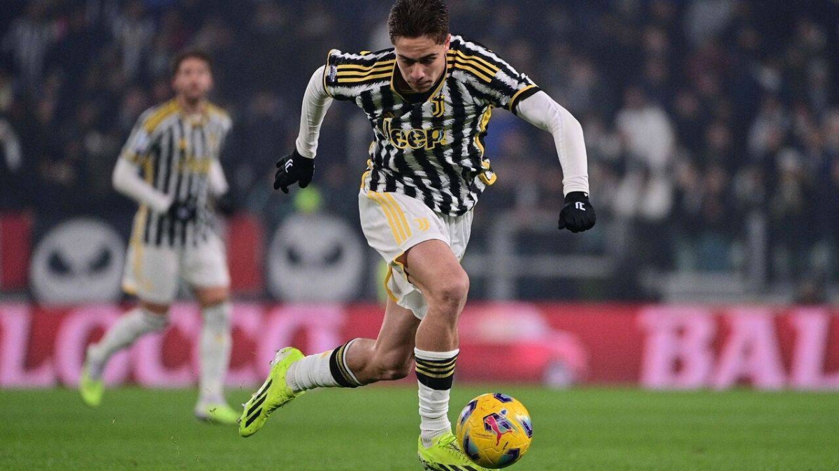 Juventus'un, A Milli Takım'da da forma giyen Kenan Yıldız'ın bonservis bedelini 80 milyon euro olarak belirlediği iddia edildi.