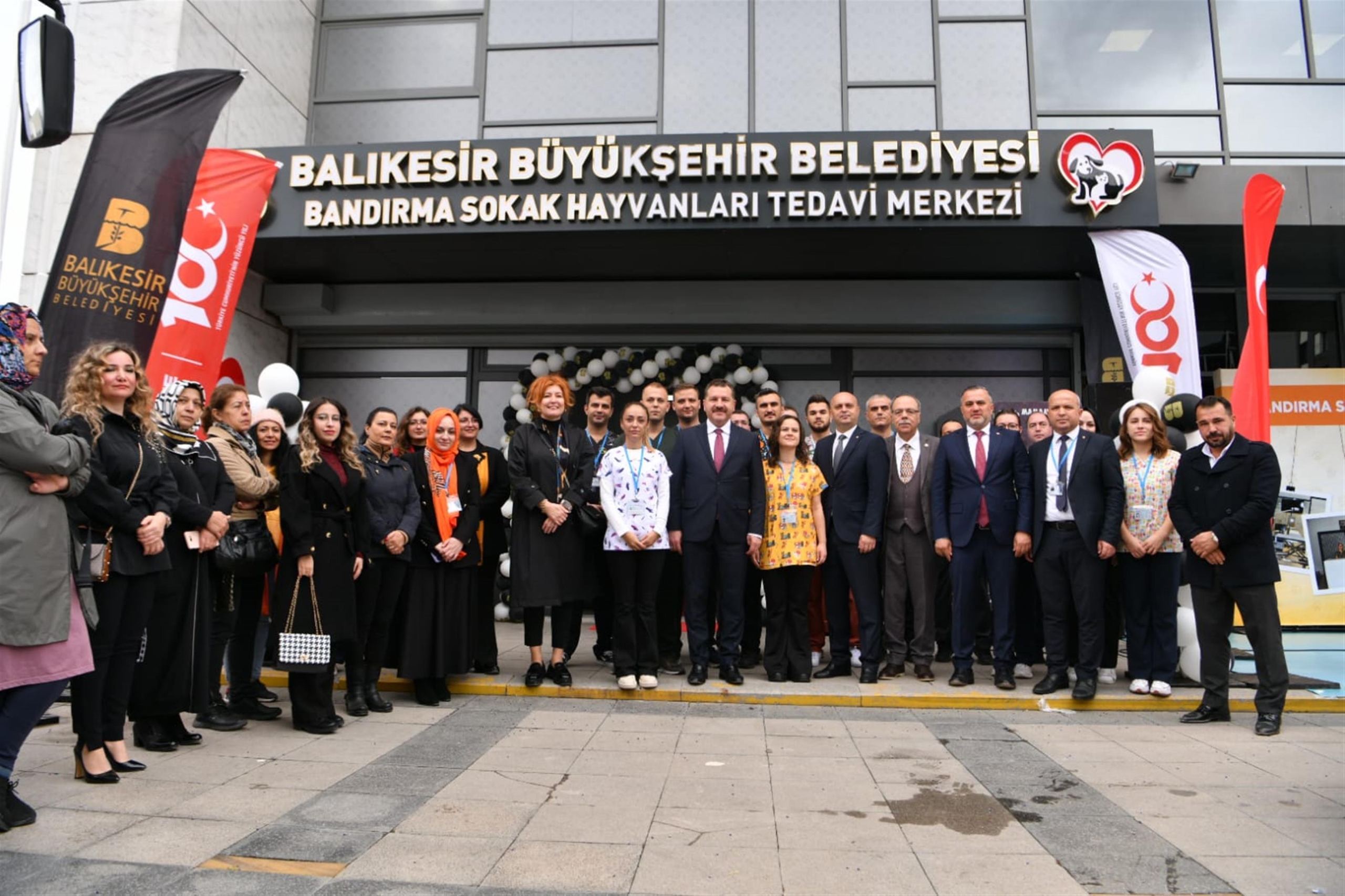 Büyükşehir'den Bandırma'ya tam teşekküllü sokak hayvanları tedavi merkezi