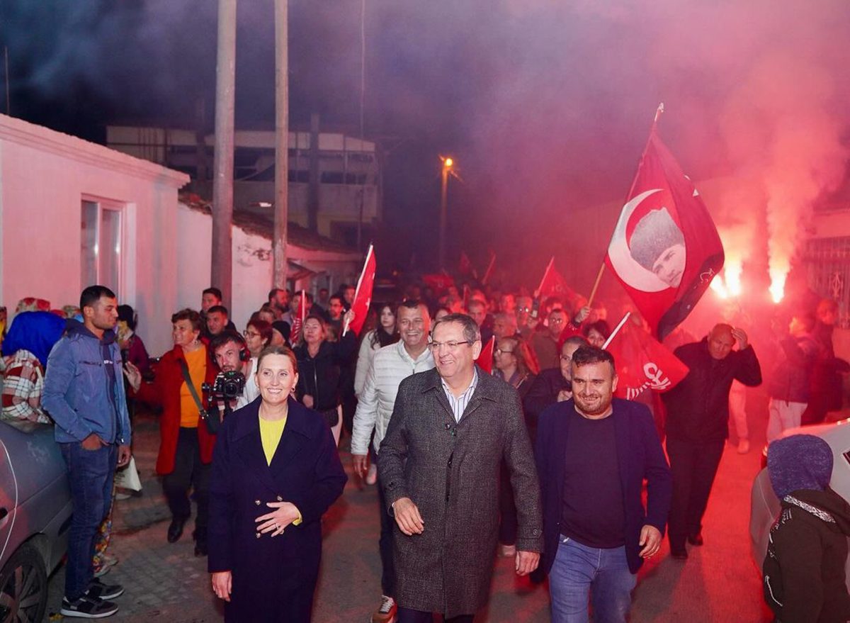 Ayvalık Belediye Başkanı Mesut Ergin, seçim çalışmalarına Çamoba köyünde devam etti