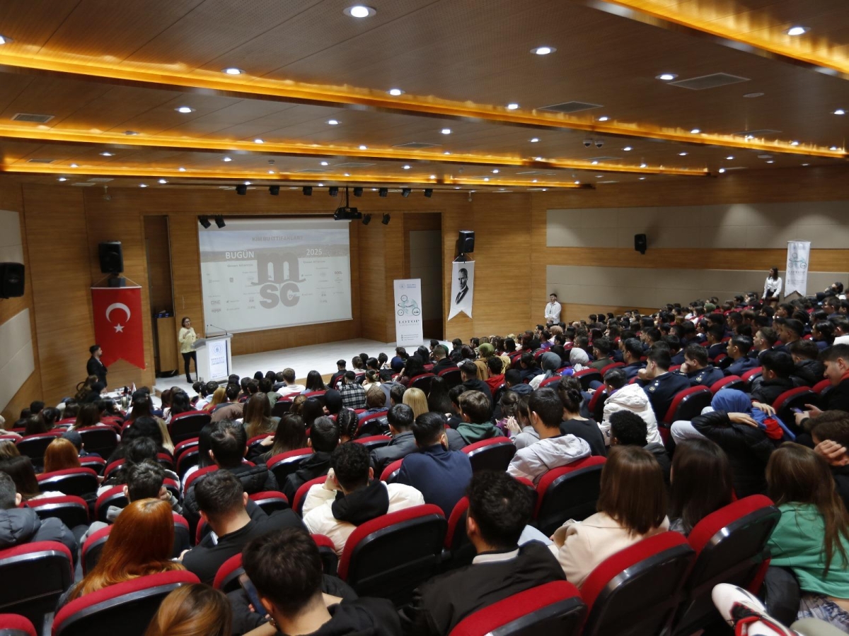 Bandırma Onyedi Eylül Üniversitesi'nde “Lojistikte Küresel Sorunlar ve Stratejiler” konulu seminer