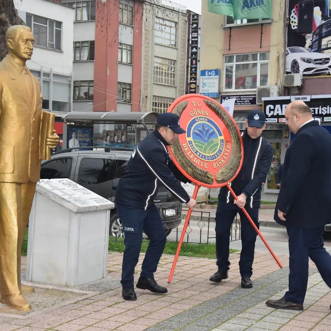 Ömer Seyfettin memleketi Gönen'de anıldı