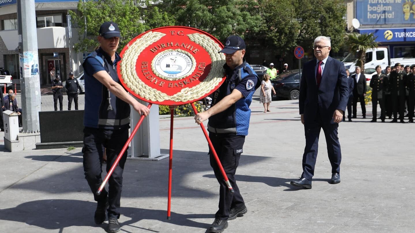 Atatürk'ün Burhaniye'ye gelişinin 90'ncı yıldönümü törenle kutlandı