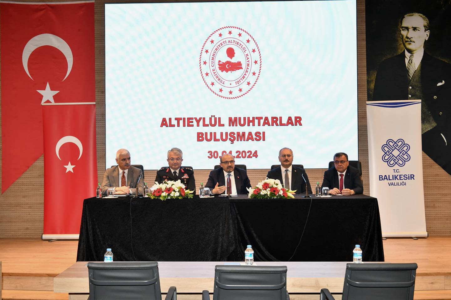 Altıeylül'de 'Muhtarlar Buluşması' programı gerçekleştirildi