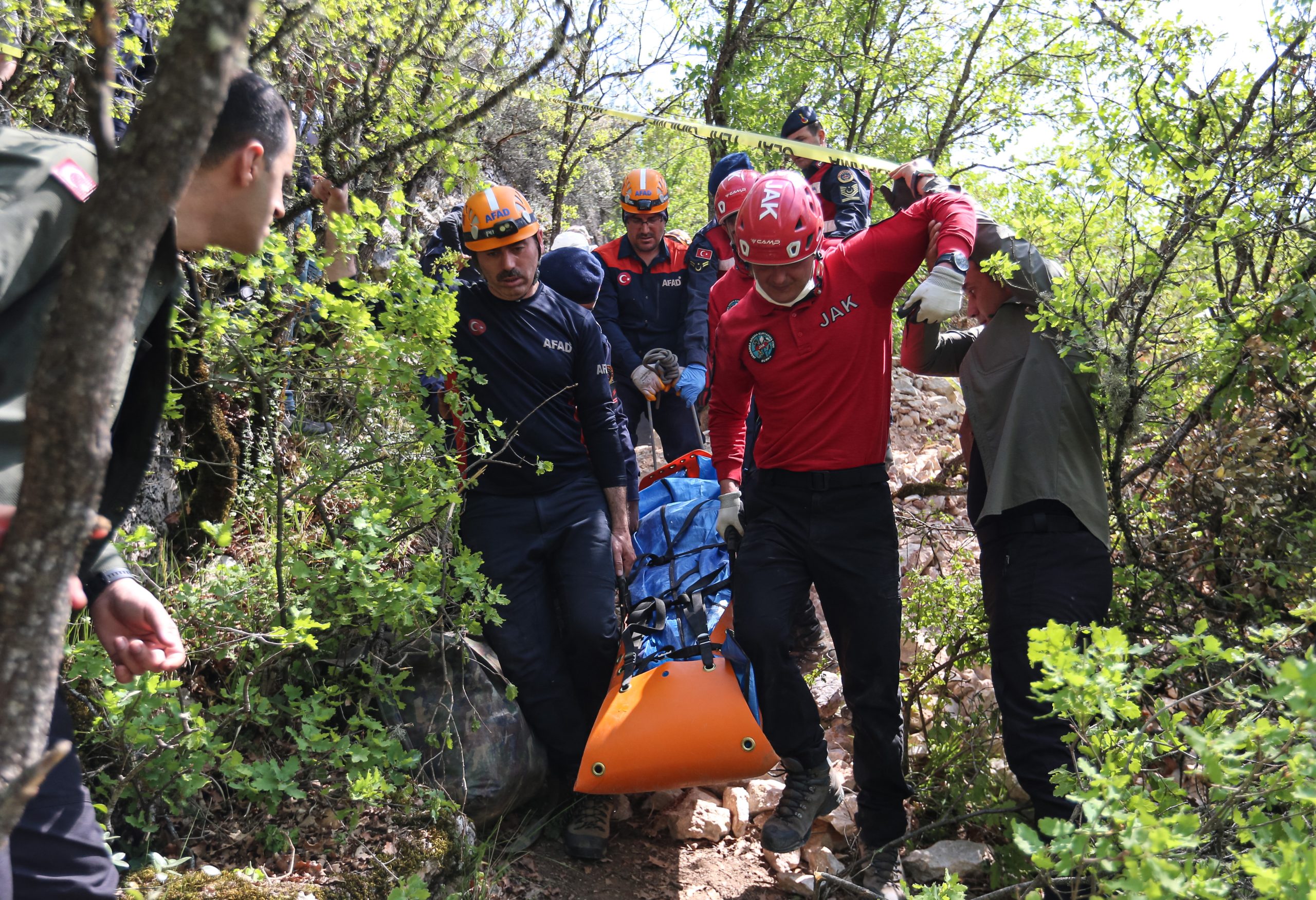 Bursa'da define aramak için mağaraya giren 3 kişinin cesetlerine ulaşıldı