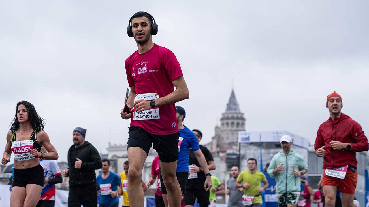 Türkiye İş Bankası 19. İstanbul Yarı Maratonu koşuldu