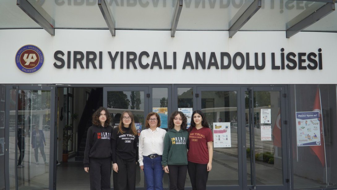 Sırrı Yırcalı Anadolu Lisesi'nden (SYAL) Dünya Birinciliği!