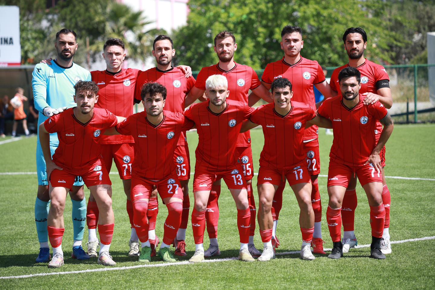 Burhaniye Belediyespor sezonu 2'nci sırada tamamladı