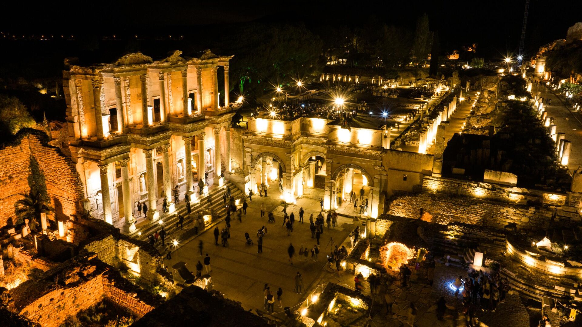 Efes Antik Kenti'nde "gece müzeciliği" tanıtım toplantısı yapıldı