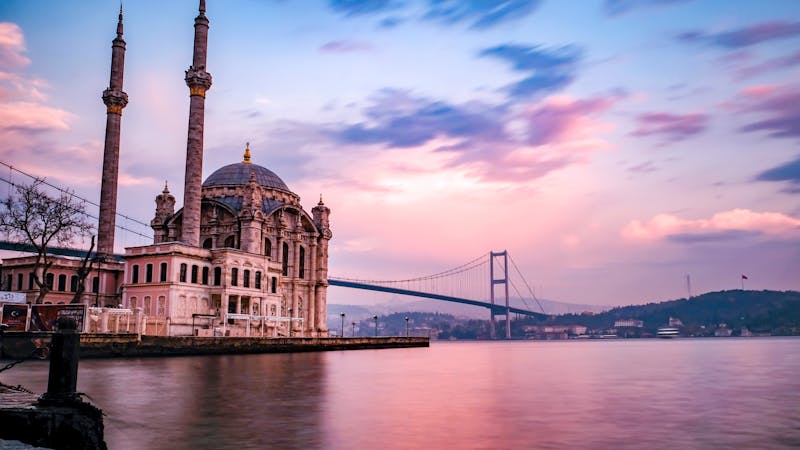 İstanbul'a üç ayda 3,7 milyon turist geldi