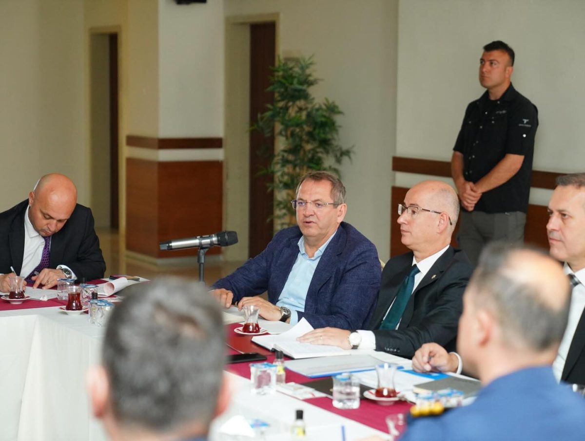 Ayvalık'ta yaz sezonu öncesi istişare toplantısı gerçekleştirildi