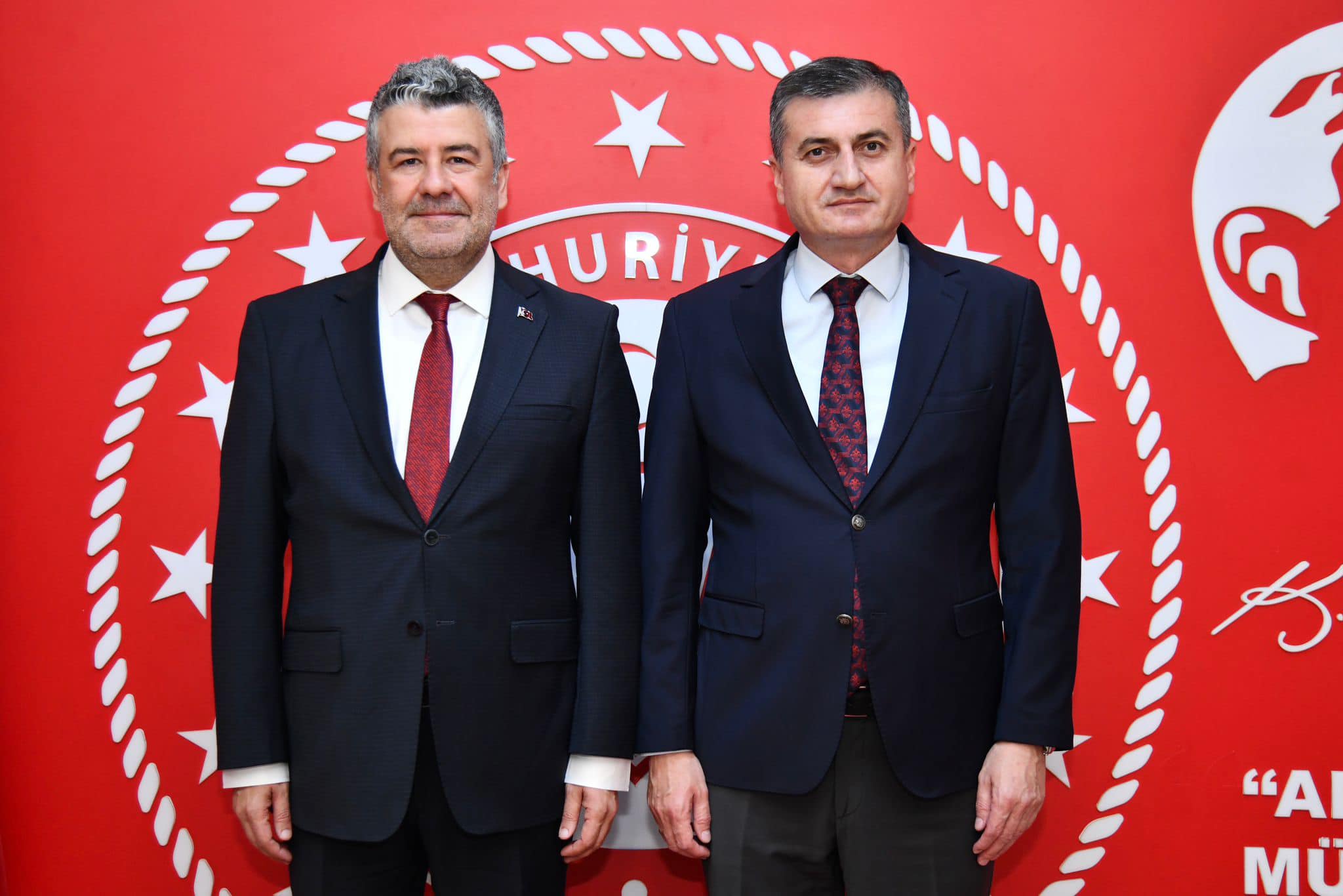 Mesut Akbıyık, Cumhuriyet Başsavcısı Abdülkadir Akın'ı ziyaret etti