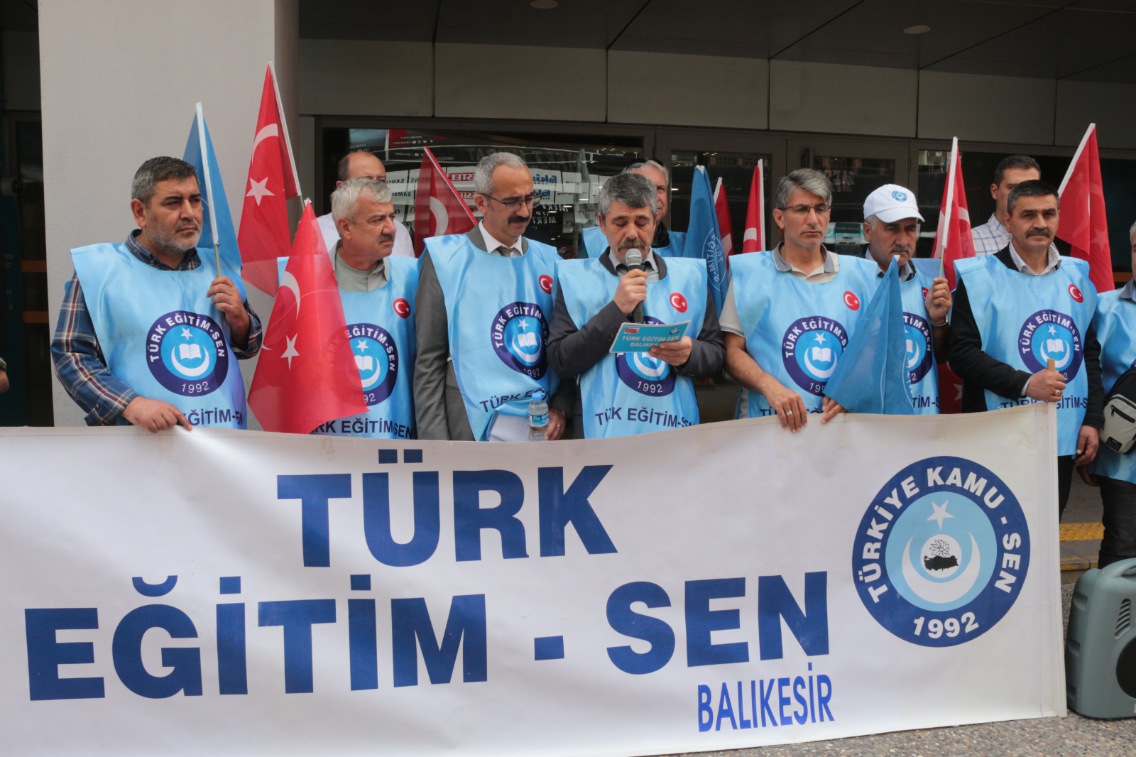 Türk Eğitim Sen Balıkesir Şubesi'nden Milletvekillerine mektup!