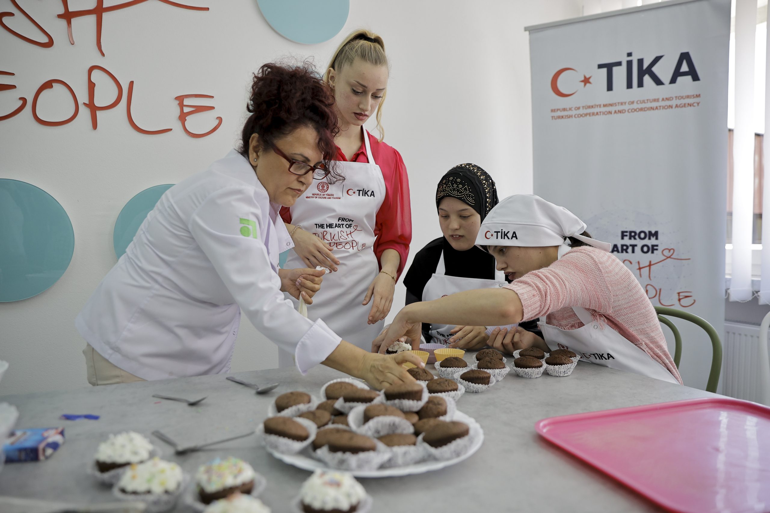 Bosna Hersek'te "Türk Mutfağı Haftası" kapsamında özel gereksinimli öğrencilere eğitim verildi
