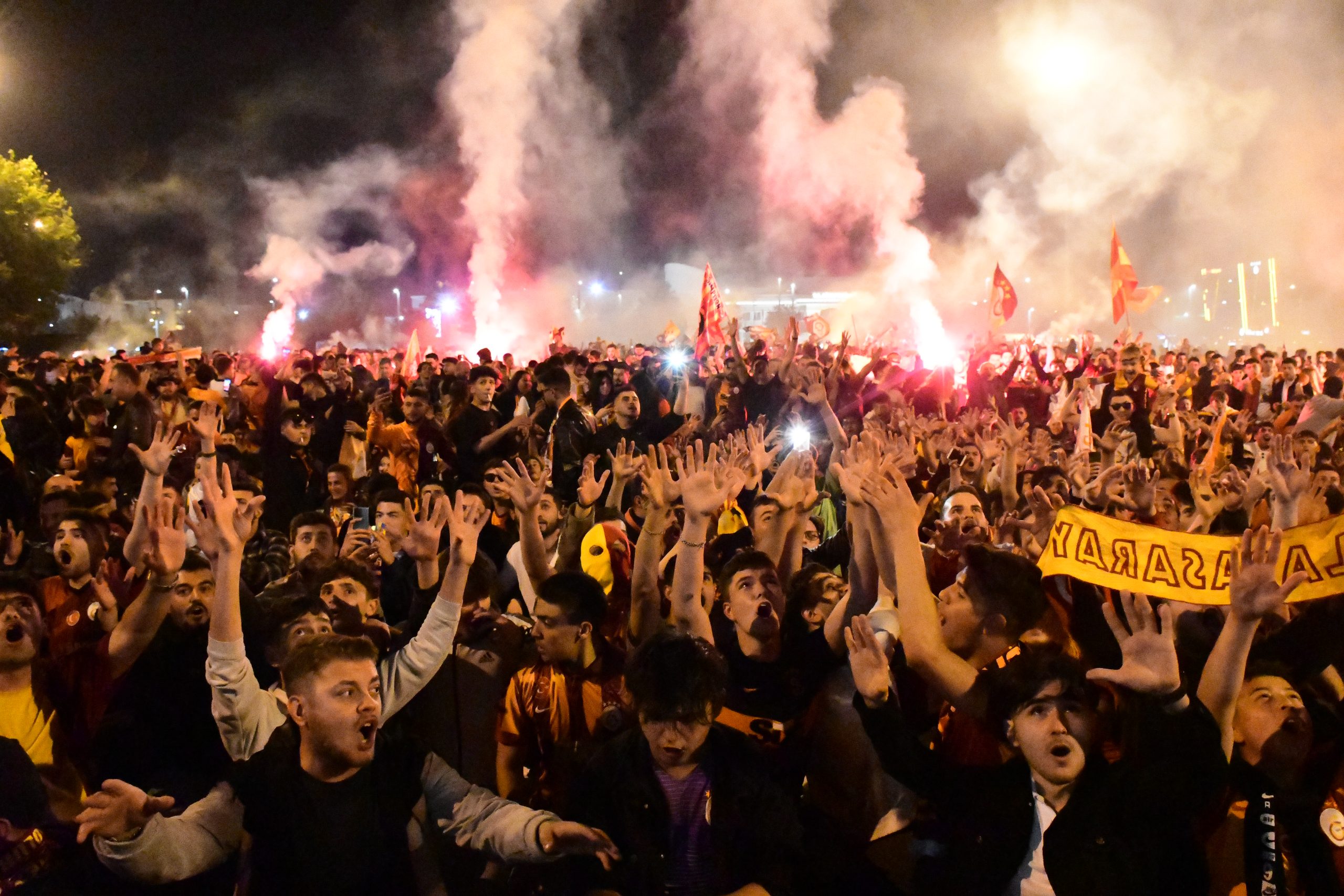 Düzce'de Galatasaray'ın şampiyonluğu kutlandı