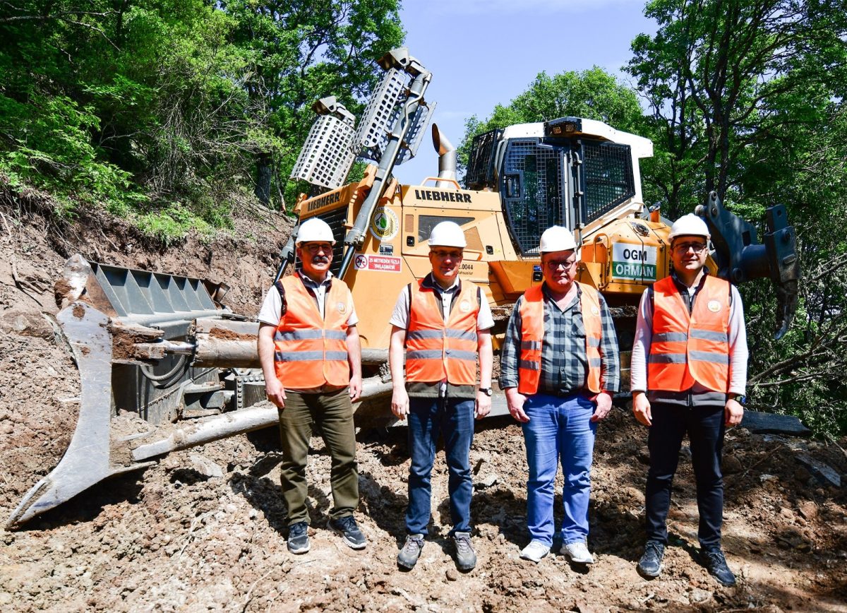 Balıkesir Orman Bölge Müdürlüğü, yani iş makinelerini denetledi