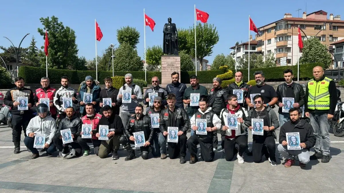 Bolu'da motokuryeler Balıkesir'deki meslektaşlarının öldürülmesine tepki gösterdi