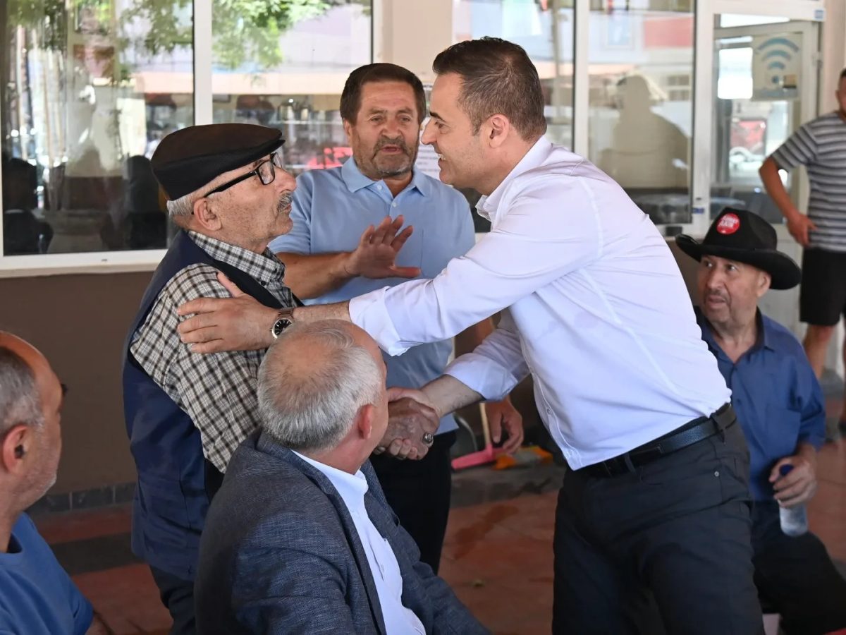 Ahmet Akın, bayram ziyaretlerine Pamukçu'da devam ediyor