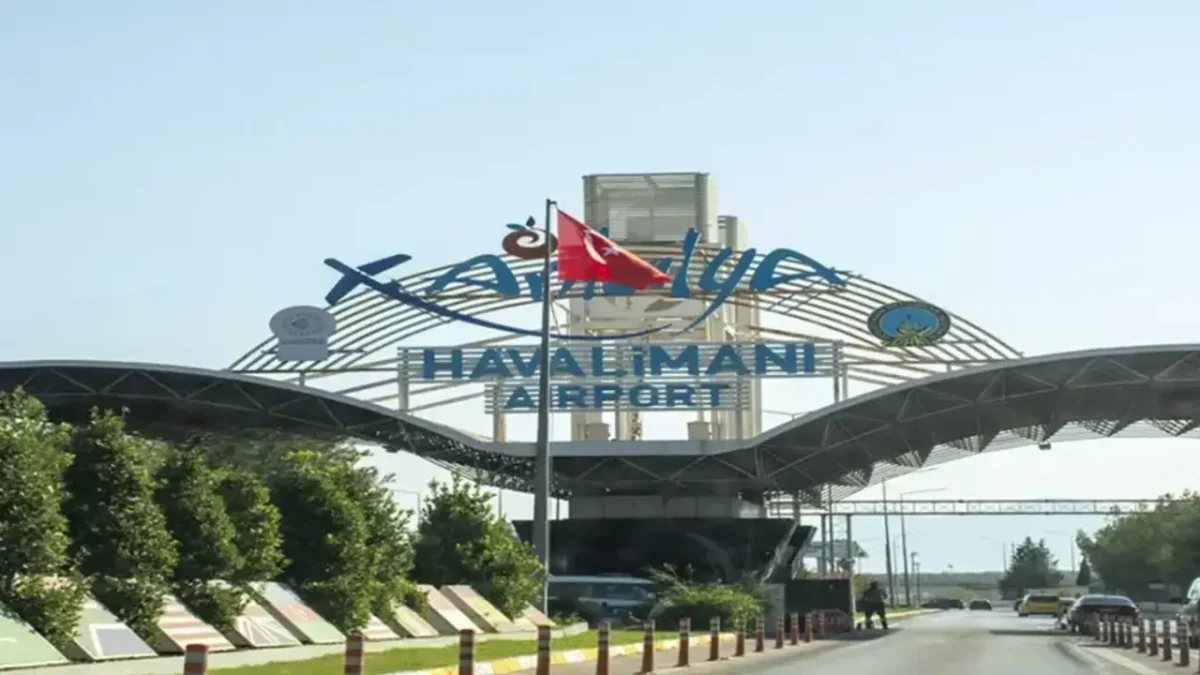 Antalya Havalimanı'nda yılın en yüksek uçuş ve yolcu sayılarına ulaşıldı