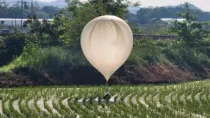 Kuzey Kore, Güney Kore'ye 310 çöp balonu daha gönderdi