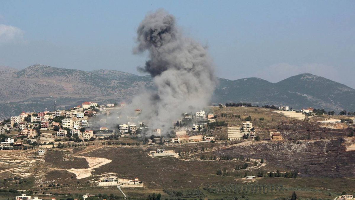Lübnan'dan İsrail'in kuzeyine 10 füze fırlatıldı