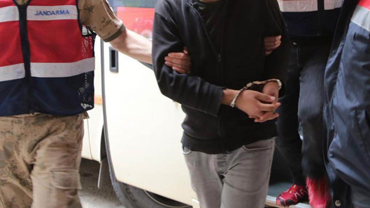 Balıkesir'de göçmen kaçakçılığı operasyonunda 2 tutuklama
