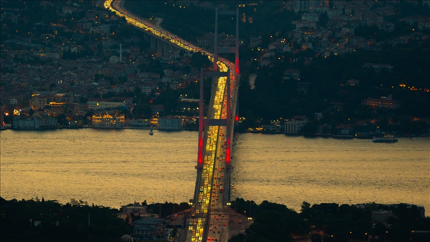 15 Temmuz Şehitler Köprüsü çift yönlü olarak trafiğe kapatıldı!