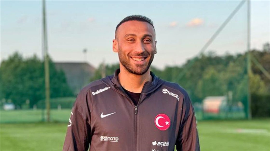 Milli futbolcu Cenk Tosun'dan Polonya kampında açıklamalar: Kolay grup değil ama biz kendi gücümüze güveniyoruz