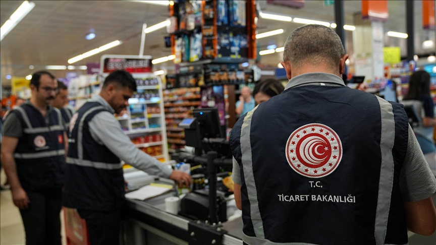 Ticaret Bakanlığı ekipleri Balıkesir dahil 4 ilde marketlerde fiyat ve etiket denetimi yaptı