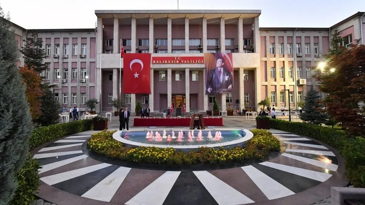 Balıkesir'deki Vali Yardımcıları, Resmi Gazete'de yayınlanan kararla değişti!