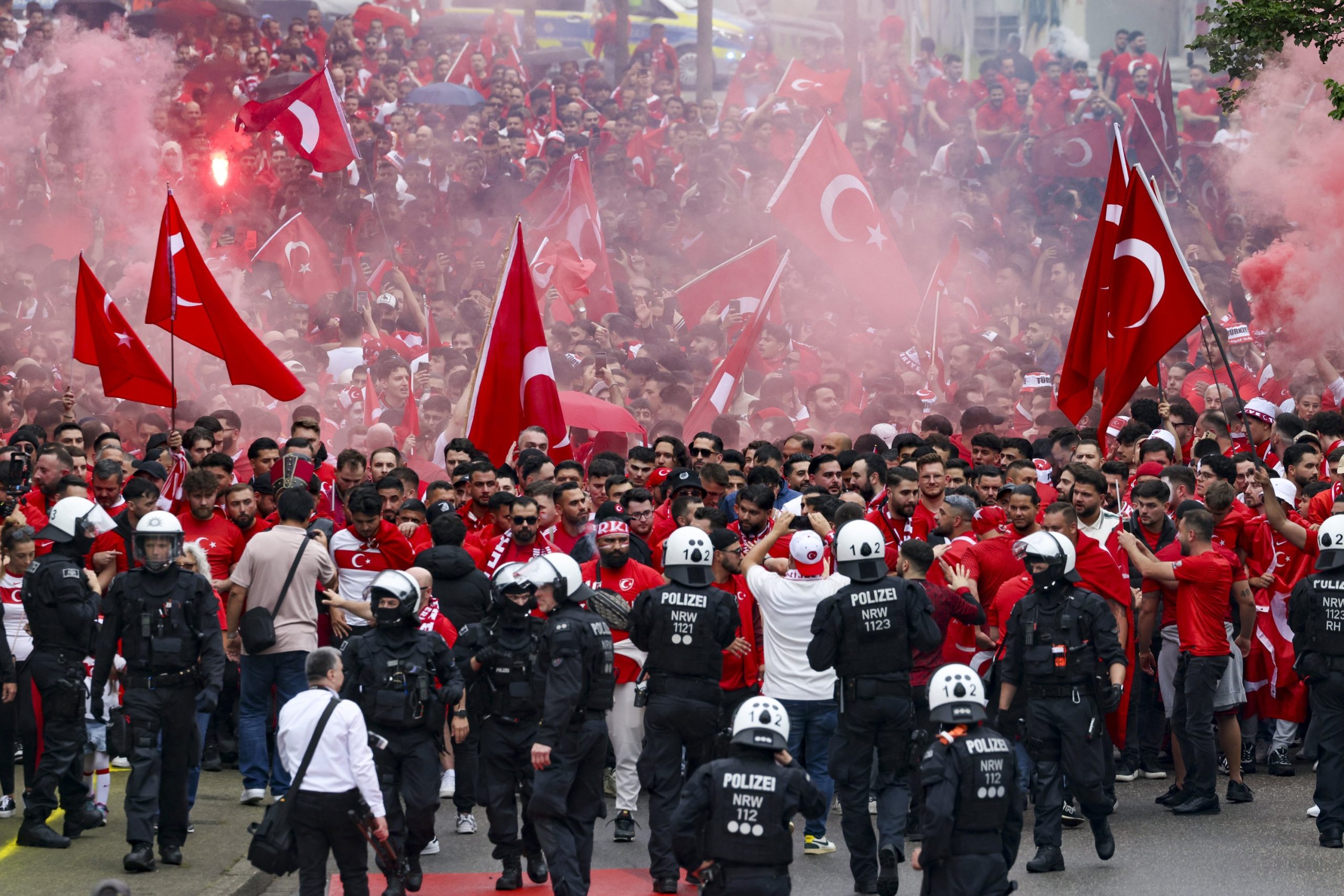 Türkiye-Hollanda maçı 'riskli maç' olarak nitelendirildi!