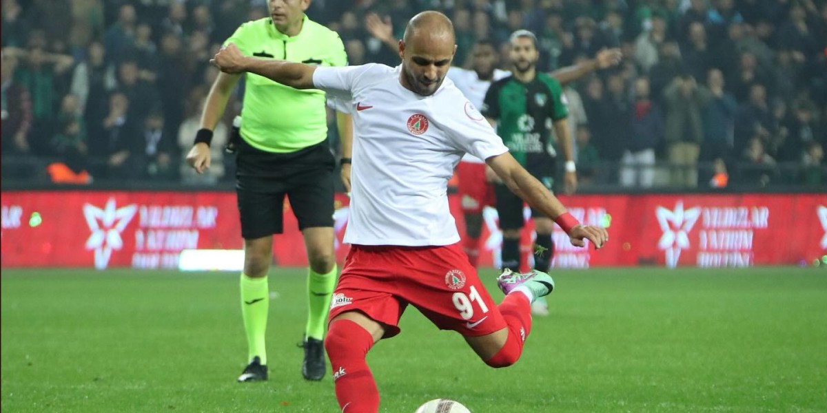 Bandırmaspor, Azerbaycanlı futbolcu Cosqun Diniyev ile anlaştı!