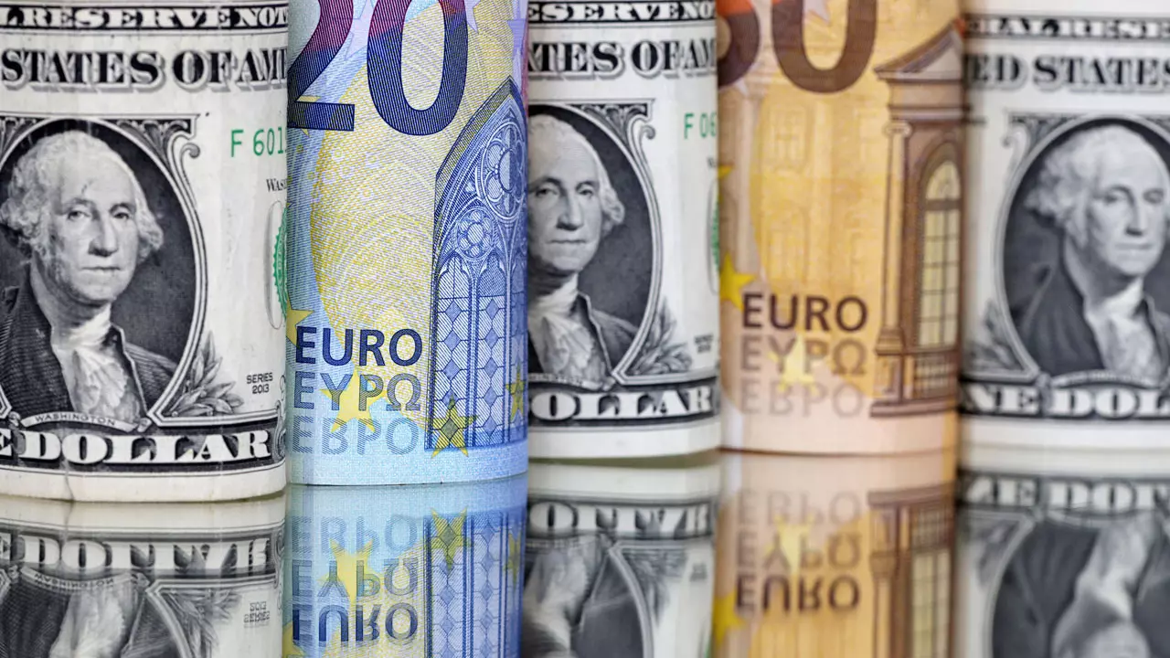 Euro, dolar karşısında 4 ayın zirvesine çıktı!