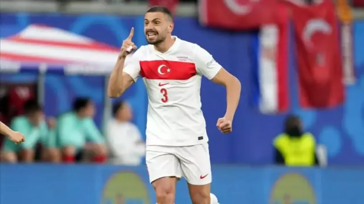 Türkiye'den milli futbolcu Demiral'a disiplin soruşturması açılmasına tepki