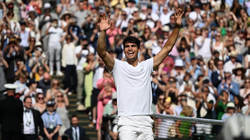 Wimbledon'da tek erkeklerde Alcaraz şampiyon oldu