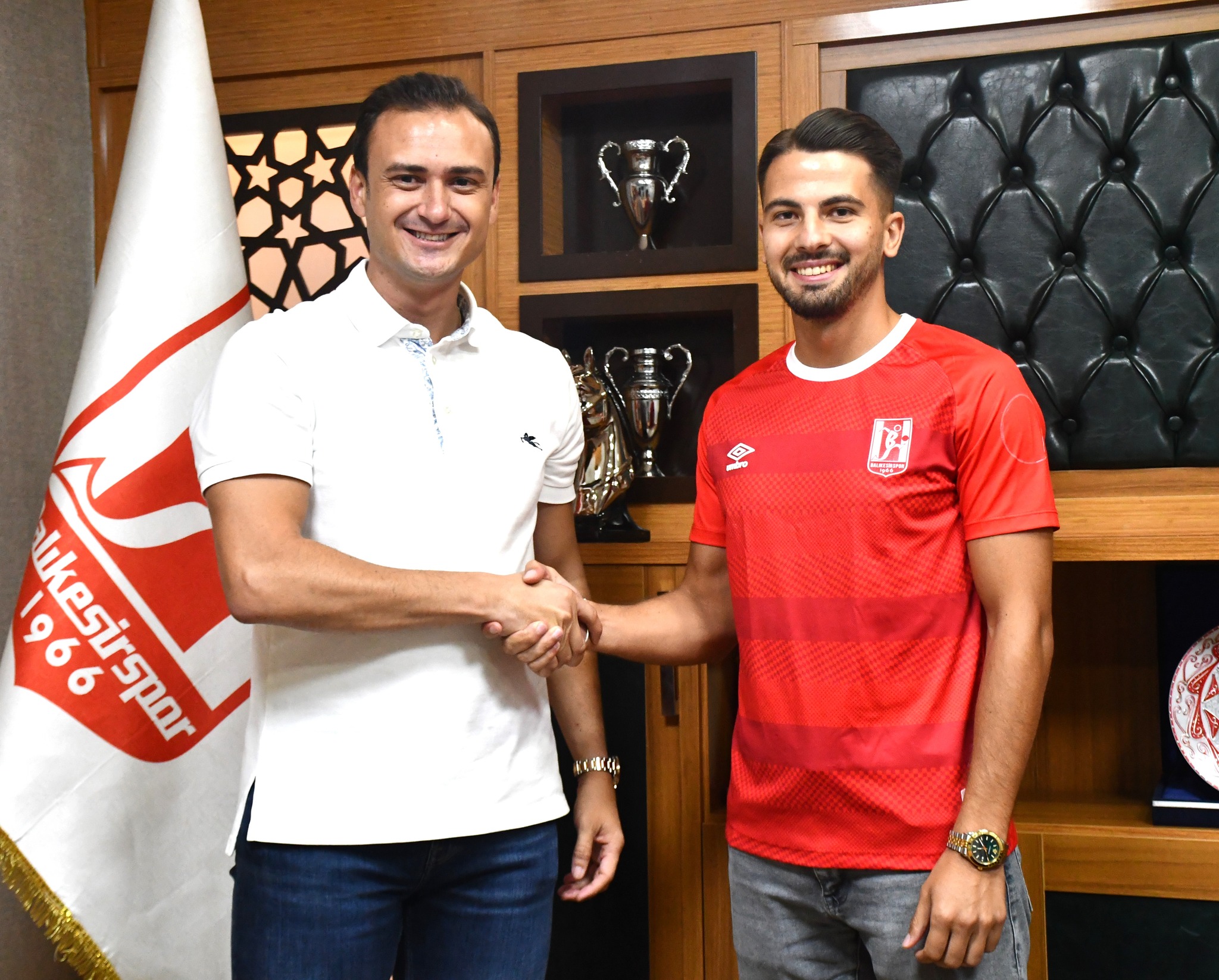 Balıkesirspor, transferlerine hız kesmeden devam ediyor!