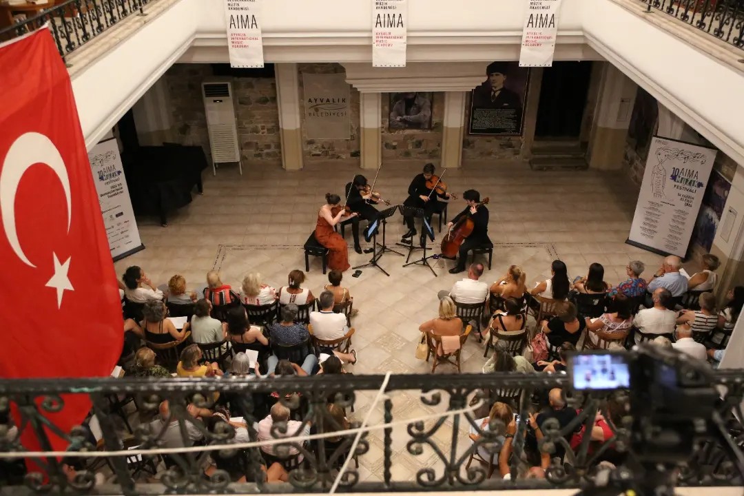 Viatores Quartet'ten Cunda'da unutulmaz konser!