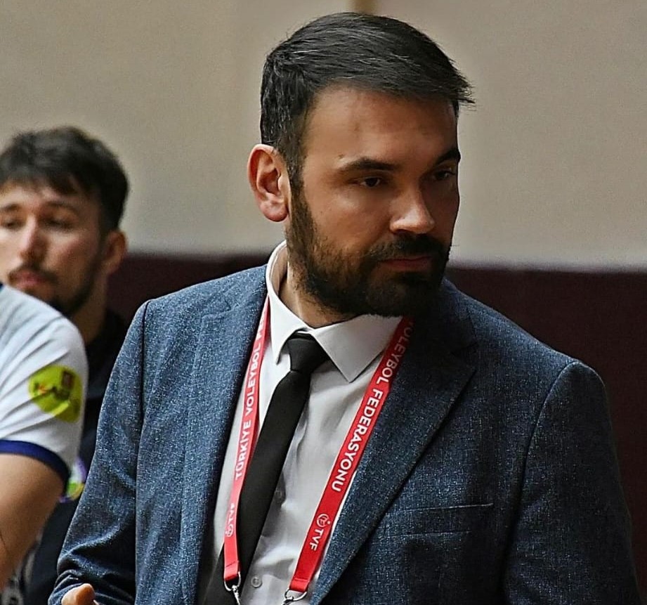 Ömer Tekeli, Bigadiç Belediyespor'da Baş Antrenör oldu