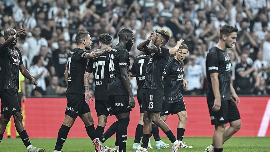 Beşiktaş, Lugano'yu 5-1 yenerek UEFA Avrupa Ligi'ne kaldı