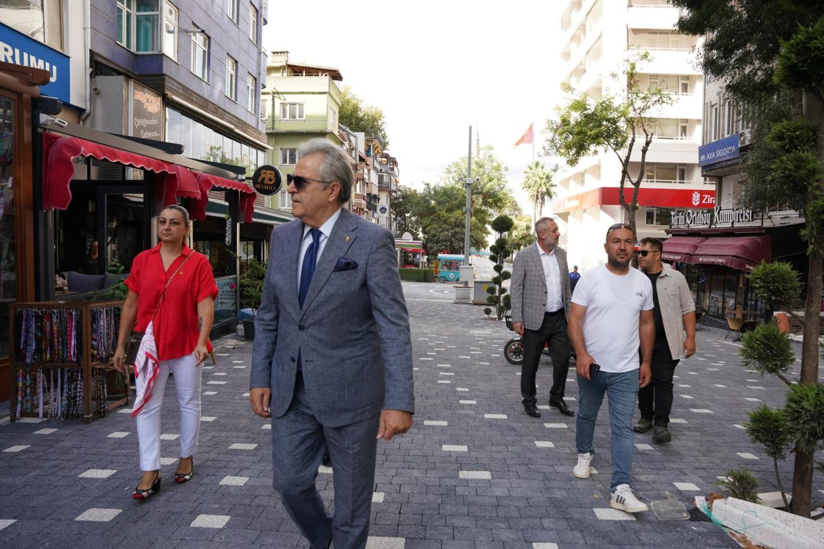 Bandırma’nın Sevgi Yolu yenilendi: Başkan Mirza’dan esnaf ve vatandaşlara çağrı!