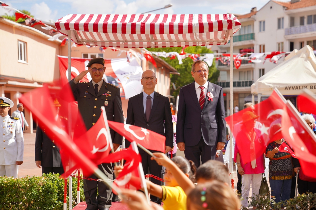 Altınova’nın düşman işgalinden kurtuluşun 102. yılı kutlandı