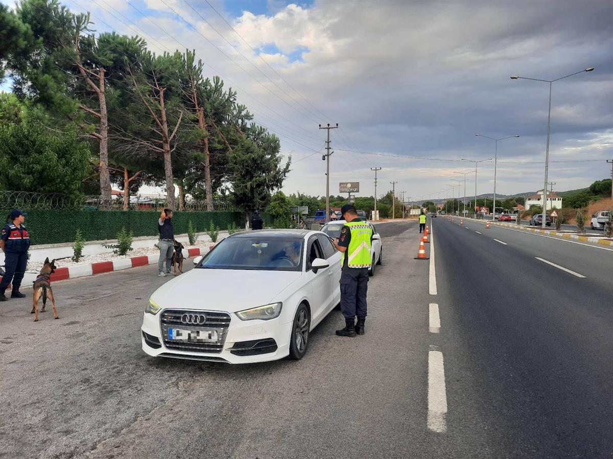 Balıkesir'de Jandarma'dan 'huzur operasyonu'