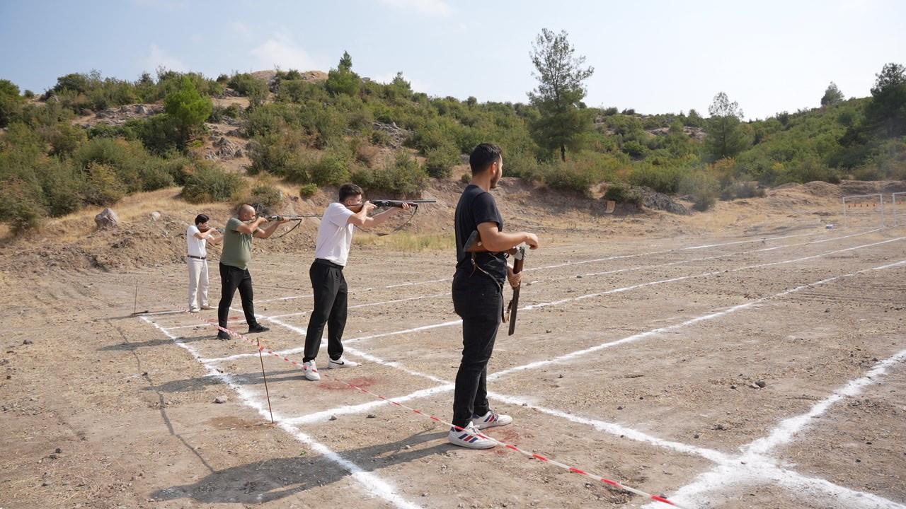 Sındırgı’da 'Tek Kurşun Atış Yarışması' büyük ilgi gördü!