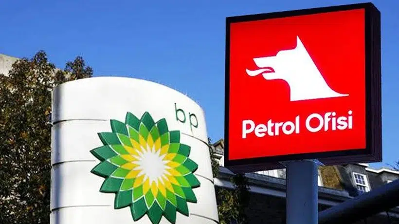 Petrol Ofisi CEO’su Mehmet Abbasoğlu, Rekabet Kurumu'nun Petrol Ofisi’nin BP Türkiye ve iştiraklerini devralmasına onay verdiğini duyurdu. Geçen kasım ayında Petrol Ofisi, BP Türkiye'nin akaryakıt operasyonlarını devralacağını açıklamıştı. 1912’den beri Türkiye’de faaliyet gösteren BP'nin 700'den fazla istasyonu bulunuyor. Dünya.com'un haberine göre; geçtiğimiz yıl Petrol Ofisi Grubu, BP'nin Türkiye'deki akaryakıt operasyonlarını satın almak üzere hisse alım sözleşmesi imzaladığını duyurmuştu. BP'nin Türkiye pazarındaki BP Petrolleri A.Ş. ve BP Turkey Refining Limited şirketlerini kapsayan işlemin bedeli ise açıklanmadı. Petrol Ofisi Grubu'nun ana hissedarı Vitol'ün yönetim kurulu üyesi Chris Bake konuyla ilgili, 