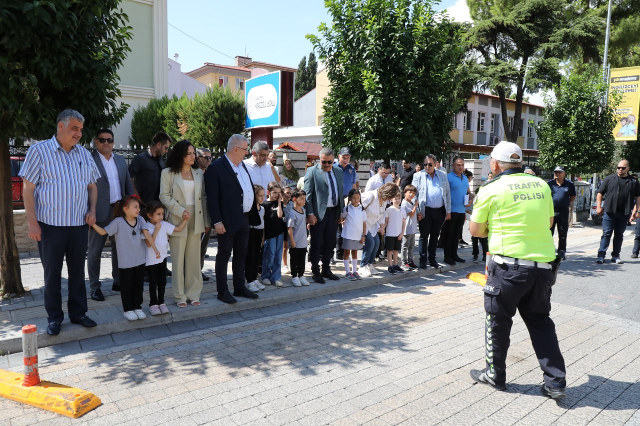 Edremit'te "Öncelik Hayatın, Öncelik Yayanın"